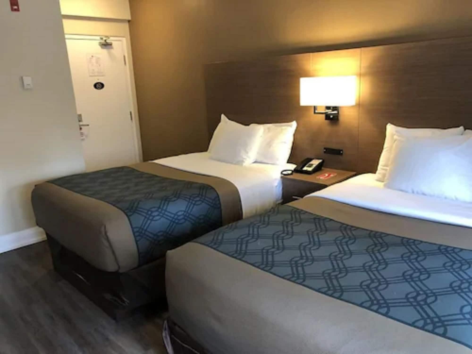 Econo Lodge Inn & Suites Downtown Τορόντο Εξωτερικό φωτογραφία