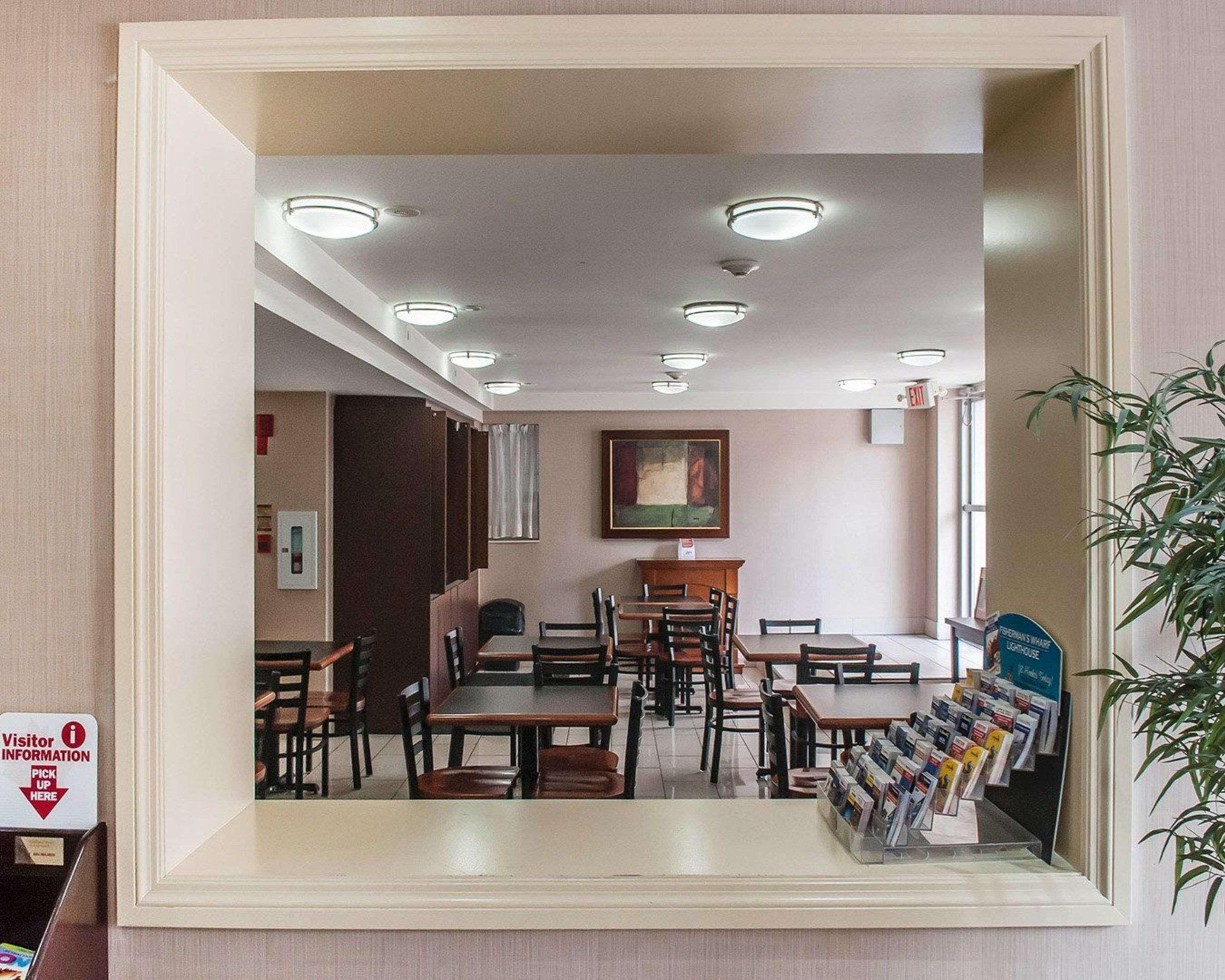 Econo Lodge Inn & Suites Downtown Τορόντο Εξωτερικό φωτογραφία