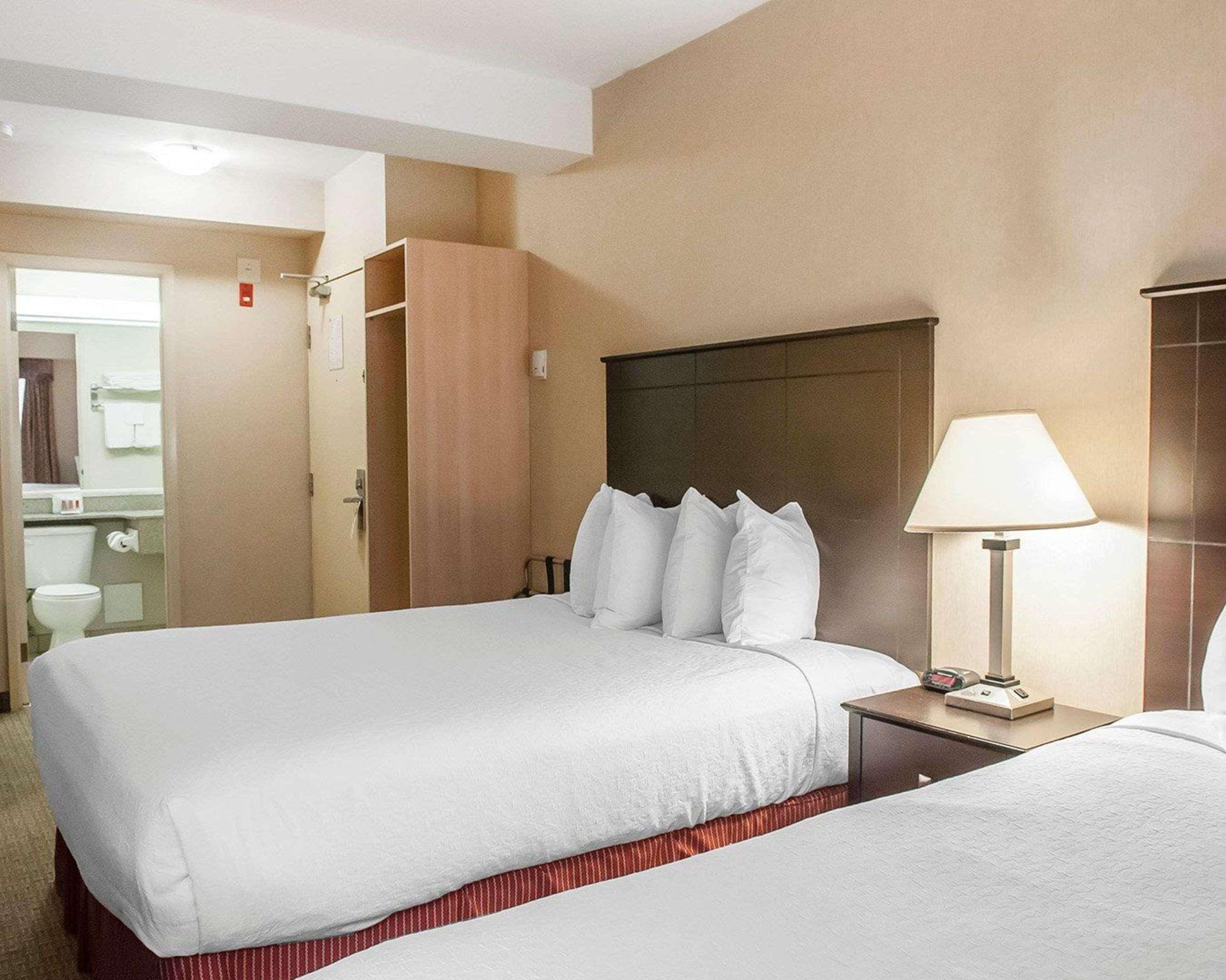 Econo Lodge Inn & Suites Downtown Τορόντο Εξωτερικό φωτογραφία