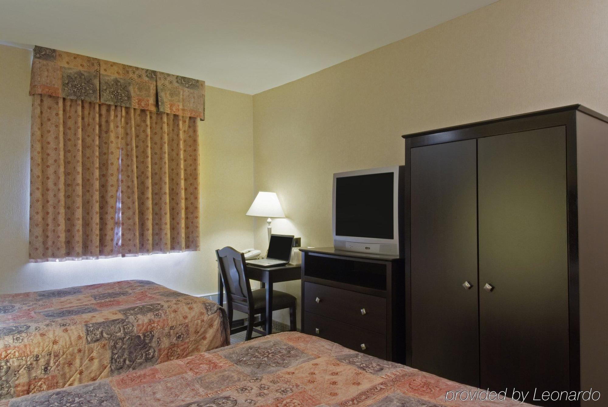 Econo Lodge Inn & Suites Downtown Τορόντο Εξωτερικό φωτογραφία