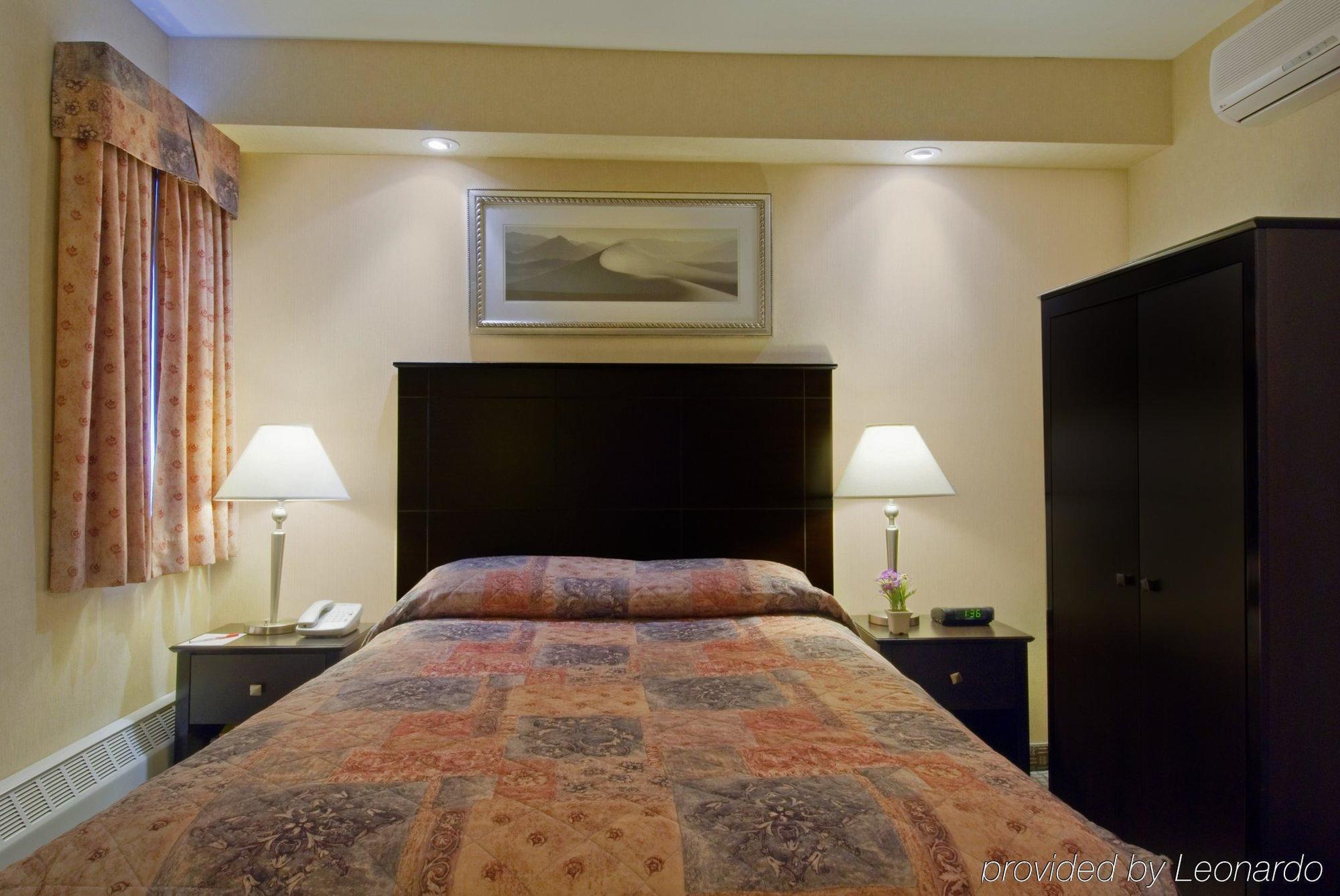 Econo Lodge Inn & Suites Downtown Τορόντο Εξωτερικό φωτογραφία